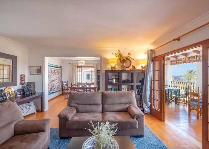 Menorca Large Family Sleeps 12 *