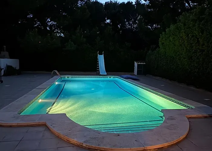 Villa Menorca Large Family Sleeps 12 *