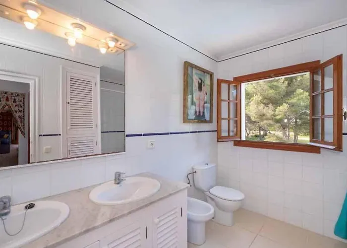 Menorca Large Family Sleeps 12 *